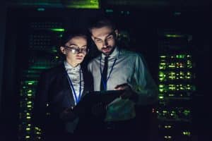 Leia mais sobre o artigo NOC (Network Operations Center): 5 Fatos Sobre o Monitoramento 24/7 que Garantem a Estabilidade da Sua TI