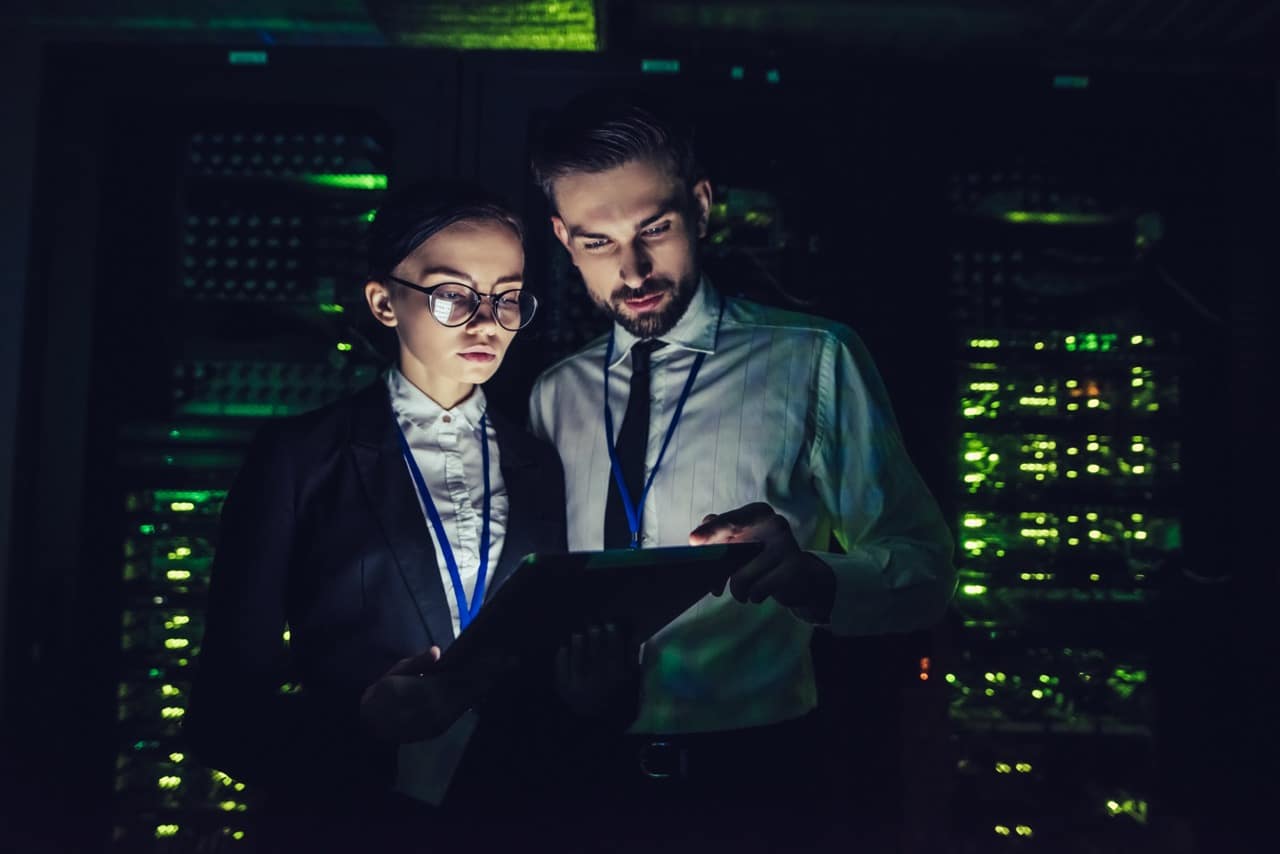 Leia mais sobre o artigo NOC (Network Operations Center): 5 Fatos Sobre o Monitoramento 24/7 que Garantem a Estabilidade da Sua TI