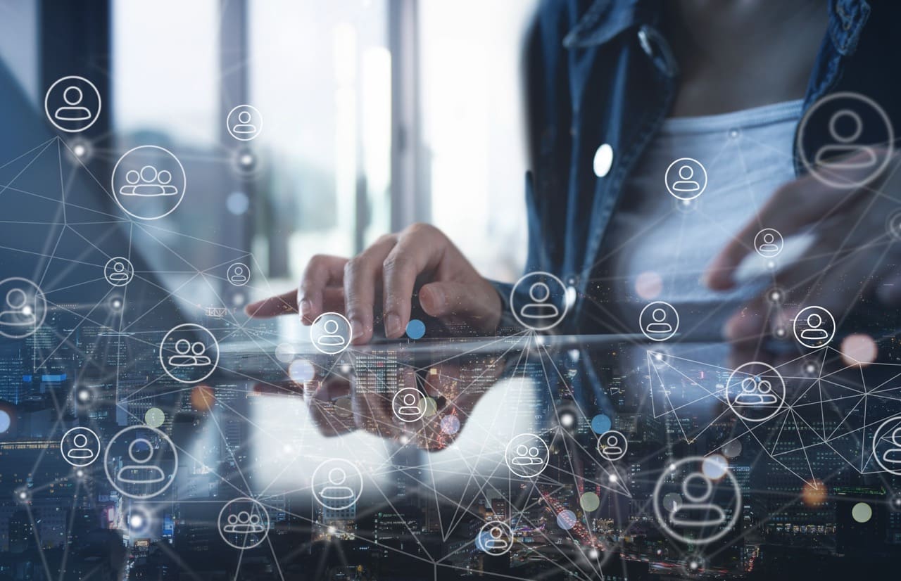 Leia mais sobre o artigo CRM (Customer Relationship Management): 5 Motivos para Integrar e Acelerar Vendas e Relacionamento na Sua Empresa