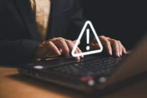 Leia mais sobre o artigo Segurança de DNS: Como Bloquear Sites Maliciosos e Controlar o Conteúdo Web na Sua Empresa de Forma Inteligente
