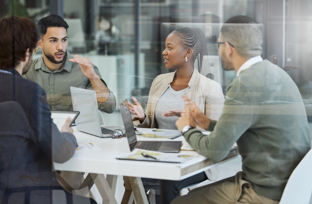 Leia mais sobre o artigo Suporte e consultoria em TI: quando sua empresa precisa e quais os benefícios