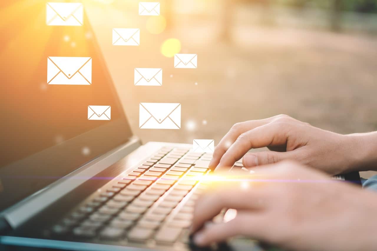 Leia mais sobre o artigo E-mail corporativo: por que sua empresa não deve utilizar contas pessoais