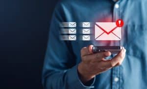 Leia mais sobre o artigo Segurança de e-mail corporativo: como proteger sua empresa contra golpes e ataques